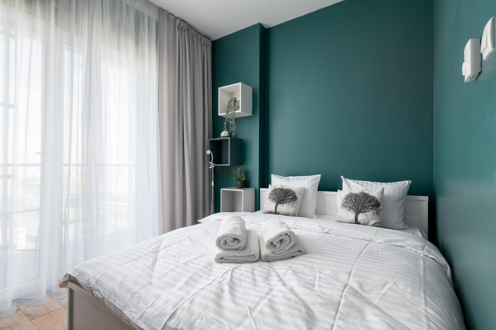 Rentplanet - Apartamenty Kasprzaka Варшава Екстериор снимка
