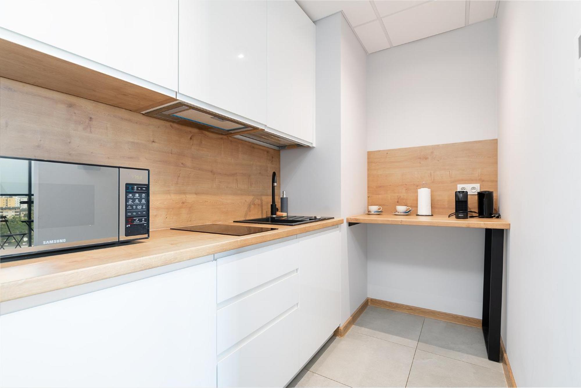 Rentplanet - Apartamenty Kasprzaka Варшава Екстериор снимка