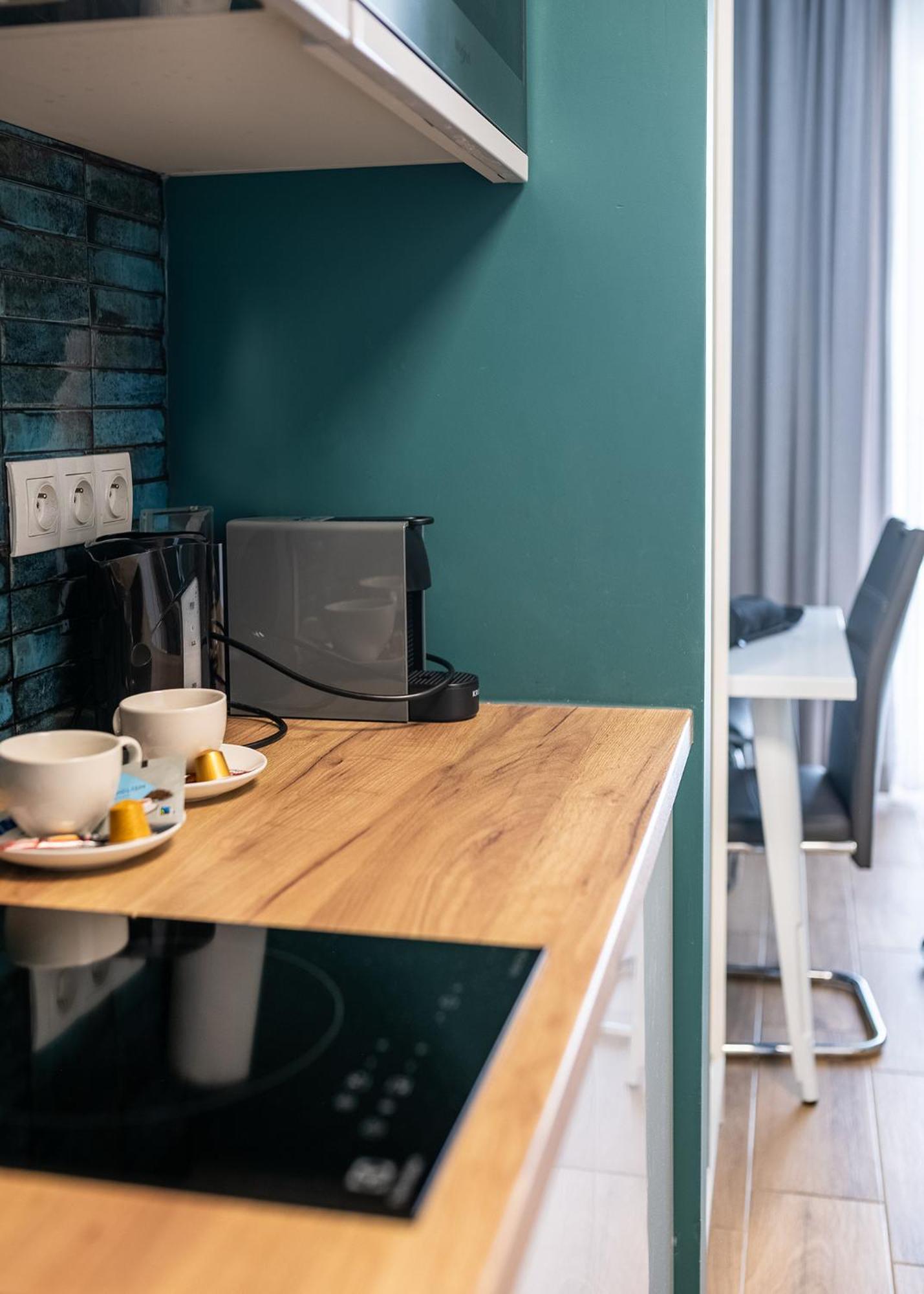 Rentplanet - Apartamenty Kasprzaka Варшава Екстериор снимка