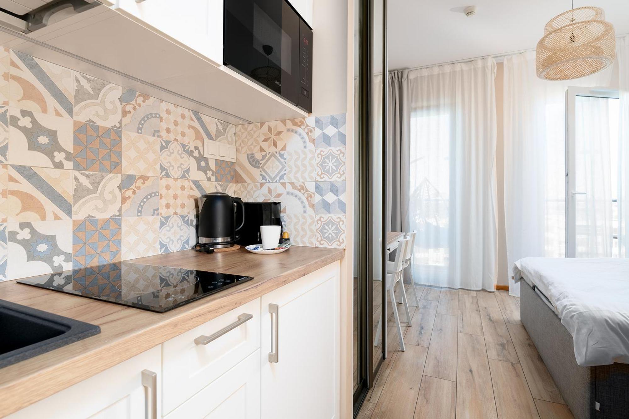 Rentplanet - Apartamenty Kasprzaka Варшава Екстериор снимка