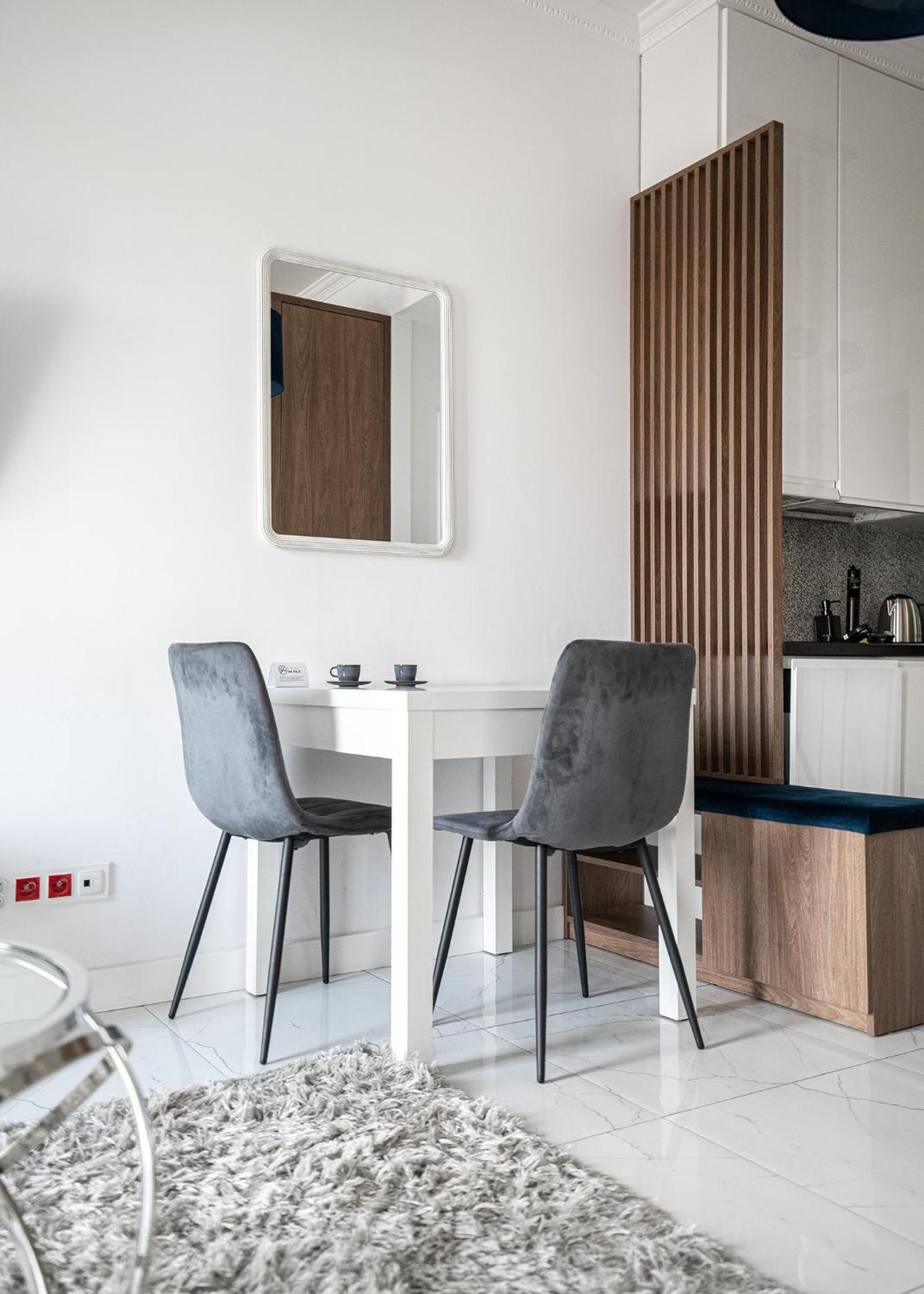 Rentplanet - Apartamenty Kasprzaka Варшава Екстериор снимка