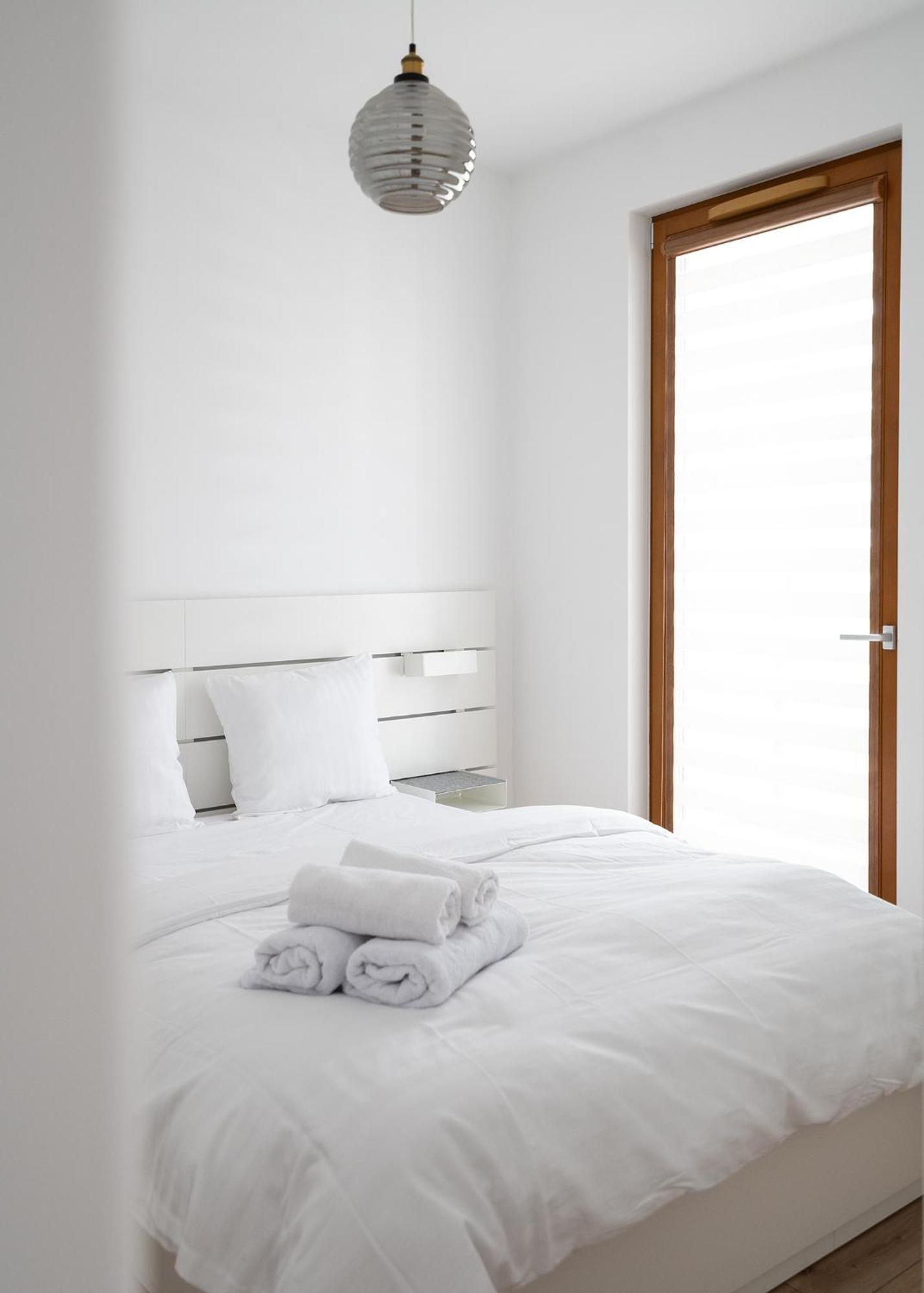 Rentplanet - Apartamenty Kasprzaka Варшава Екстериор снимка