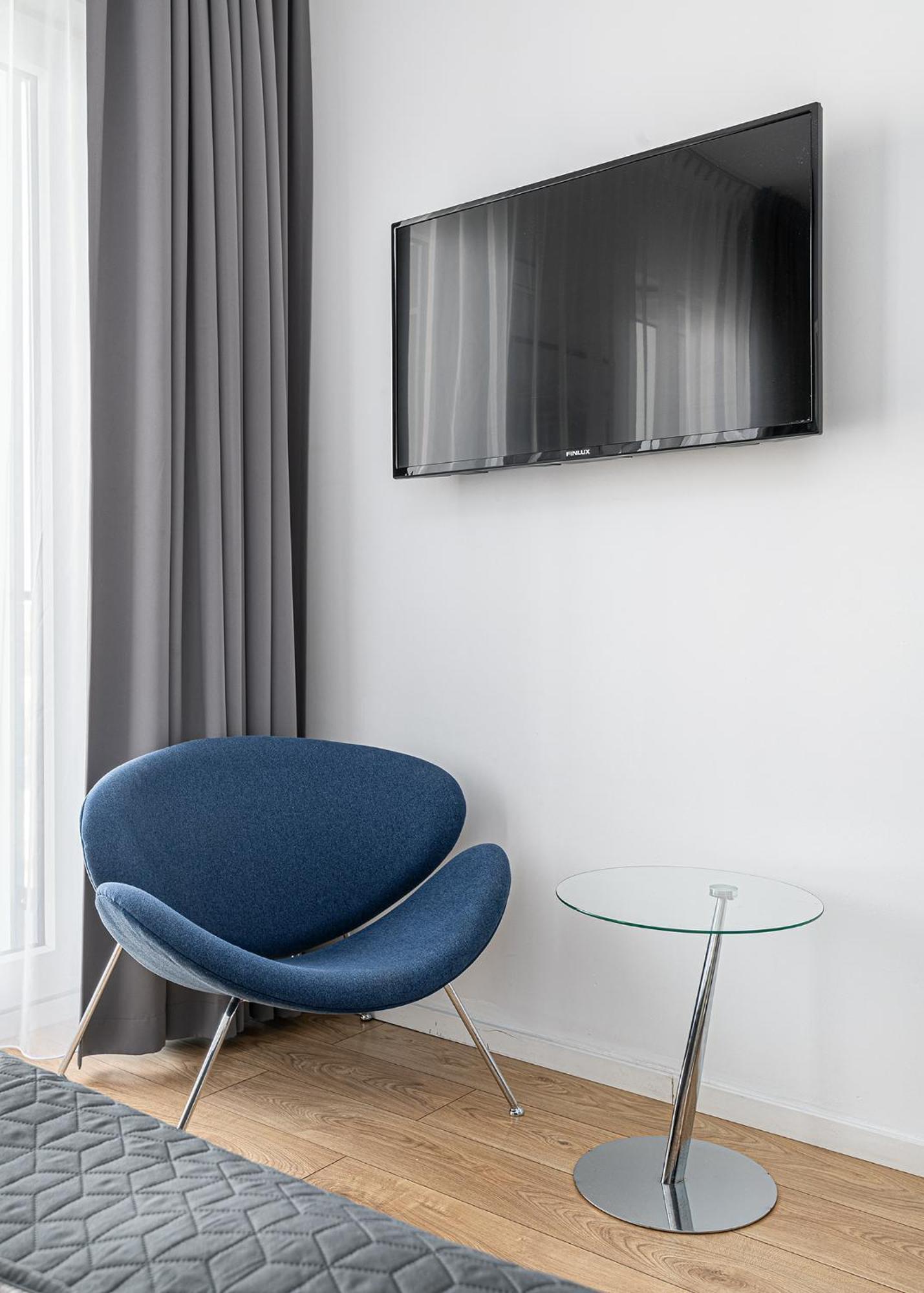Rentplanet - Apartamenty Kasprzaka Варшава Екстериор снимка